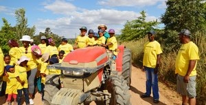 Helping hands 1.jpg