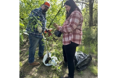 Bar USA - HwH for Earth Day at Bowman Park 2024 (2).jpg